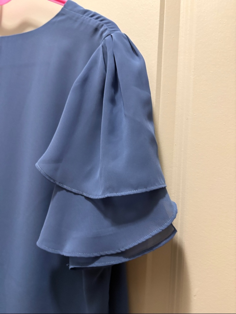 Vince Camuto Dusty Blue V-Neck Flutter Sleeve Blouse - Picture 5 of 6